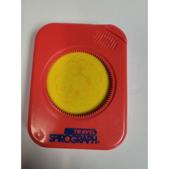 Vintage Kenner Travel Spirograph with Six Stencils - Picture 3 of 6